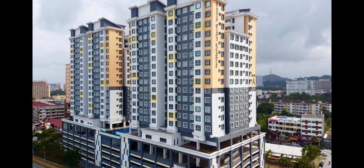 Casa Callisto Homestay - New Seaview With Pool 3Br Apartment Ladang Tanjung Kuala Terengganu Esterno foto